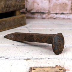 #19926 - Old&nbsp;Rusty&nbsp;Railroad&nbsp;Spike&nbsp;image