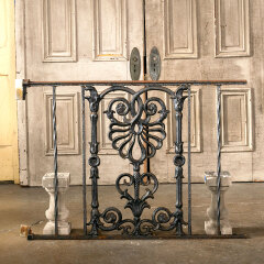 #42693 - Salvaged&nbsp;Vintage&nbsp;Ornate&nbsp;Cast&nbsp;Iron&nbsp;Railing&nbsp;image