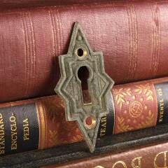 #46142 - Antique&nbsp;Ornate&nbsp;Bronze&nbsp;Keyhole&nbsp;Escutcheon&nbsp;image