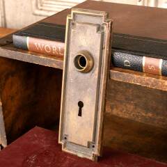 #46205 - Antique&nbsp;Arts&nbsp;&&nbsp;Crafts&nbsp;Doorknob&nbsp;Backplate&nbsp;image