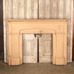 #47287 - Salvaged&nbsp;Antique&nbsp;Wood&nbsp;Fireplace&nbsp;Mantel&nbsp;image
