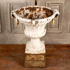 #47614 - Cast&nbsp;Iron&nbsp;Garden&nbsp;Planter&nbsp;Urn&nbsp;on&nbsp;Pedestal&nbsp;image