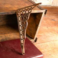 #47894 - Antique&nbsp;Ornate&nbsp;Cast&nbsp;Iron&nbsp;Shelf&nbsp;Bracket&nbsp;image