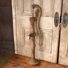 #50732 - Antique&nbsp;Cast&nbsp;Iron&nbsp;Farm&nbsp;Water&nbsp;Pump&nbsp;image