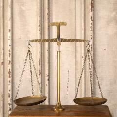 #51625 - Antique&nbsp;Brass&nbsp;Balance&nbsp;Scale&nbsp;&&nbsp;Oak&nbsp;Case&nbsp;image