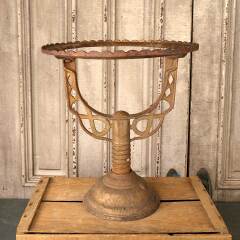 #53426 - Antique&nbsp;Cast&nbsp;Iron&nbsp;Home&nbsp;Water&nbsp;Tank&nbsp;Stand&nbsp;image