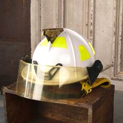 #53997 - Vintage&nbsp;Cairns&nbsp;Firefighter&nbsp;Fireman&nbsp;Helmet&nbsp;image