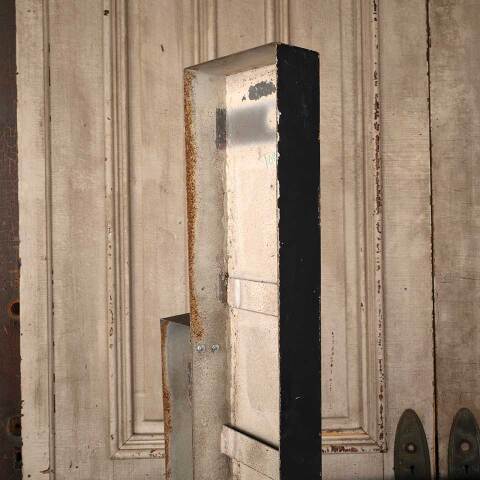 #11099 Salvaged Vintage Metal Building Sign Letter L image 7