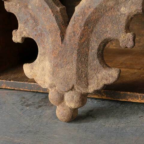 #17796 Salvaged Cast Iron Architectural Ornament image 3