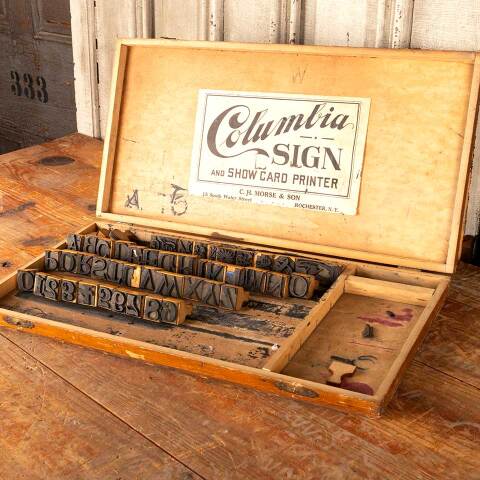 #18009 Antique Columbia Sign Printer Box image 4