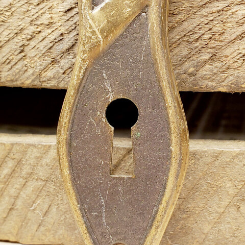 #21762 Antique Art Deco Doorknob Backplate image 2