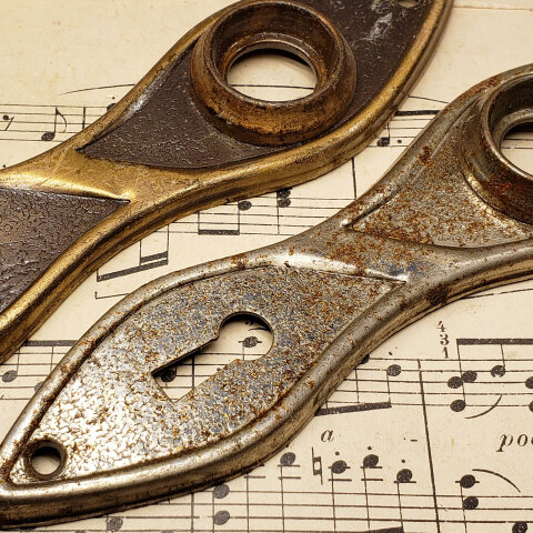 #21762 Antique Art Deco Doorknob Backplate image 4