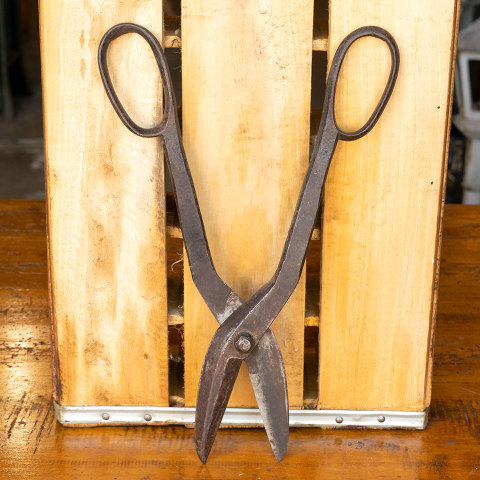 #25015 Vintage Forged Metal Snips image 2