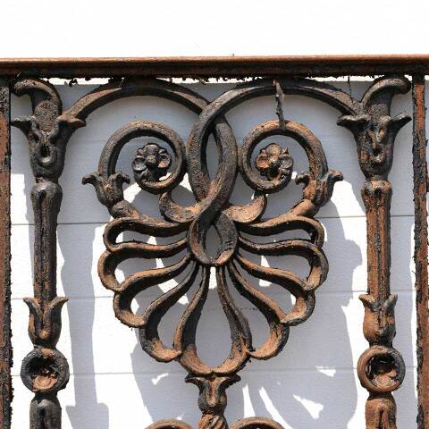 #26905 Salvaged Ornate Vintage Cast Iron Railing image 3