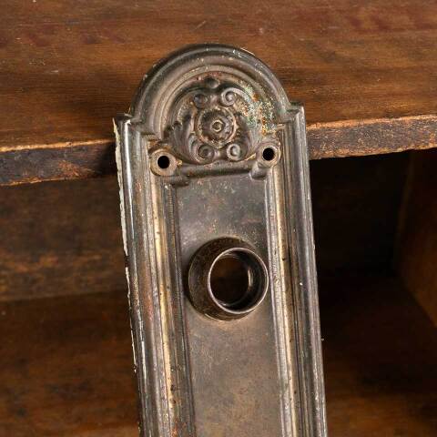 #28237 Antique Yale & Towne Doorknob Backplate image 4