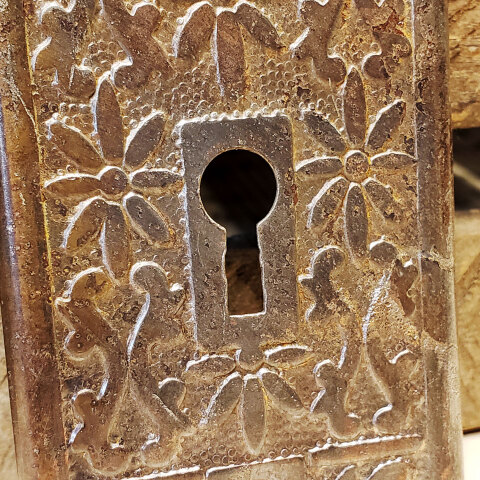 #28430 Antique Lockwood Doorknob Backplate image 4