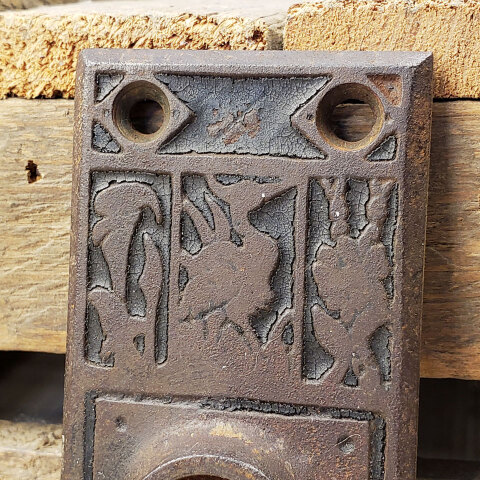 #30565 Antique Cast Iron Doorknob Backplate image 2