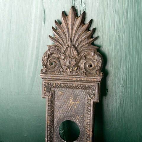 #31757 Antique Ohio Statehouse Doorknob Backplate image 5