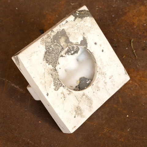 #31969 White Porcelain Toothbrush Holder image 4