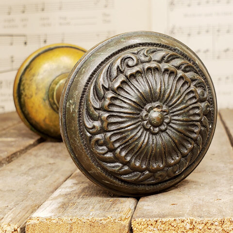 #32891 Antique Lockwood Stanwich Doorknobs image 2