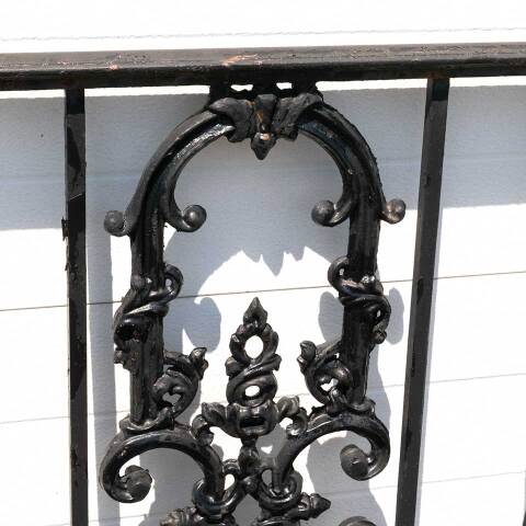#34550 Salvaged Vintage Cast Iron Railing Section image 6