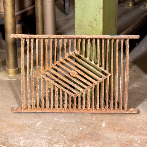 #38212 Salvaged Cast Iron Foundation Vent Grate image 3