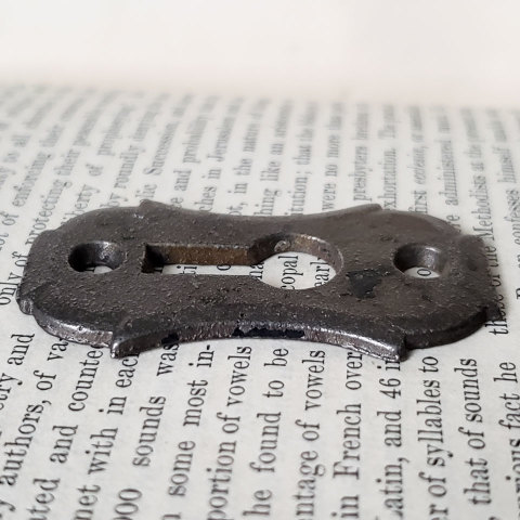 #38322 Antique Keyhole Escutcheon Cover image 2