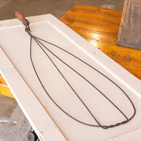 #40045 Antique Rug Beater image 3