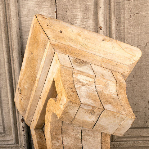#40568 Salvaged Gable End Roof Corbel Bracket image 2