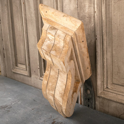 #40568 Salvaged Gable End Roof Corbel Bracket image 4