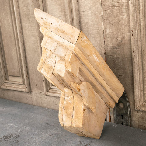 #40570 Salvaged Gable End Roof Corbel Bracket image 2