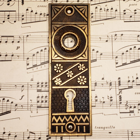 #40640 Antique FC Linde & Co Doorknob Backplate image 2