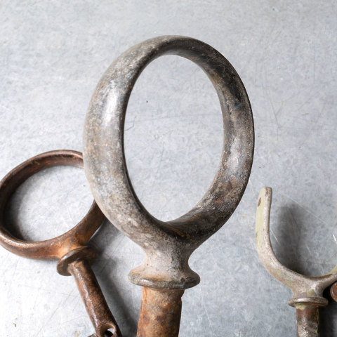 #40850 Set of 5 Mismatched Boat Oar Locks image 4