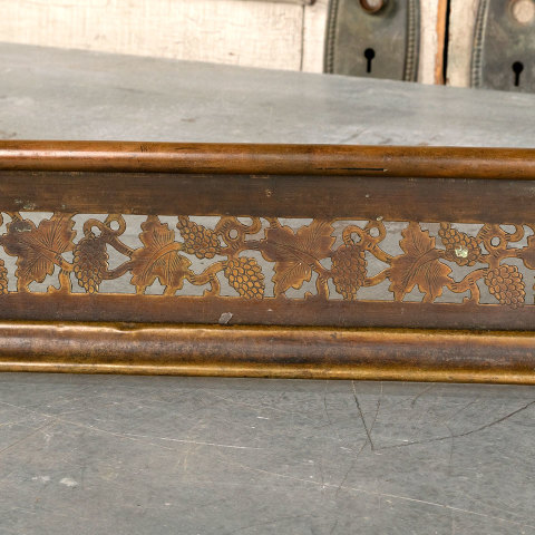 #41185 Salvaged Antique Brass Fireplace Fender image 6