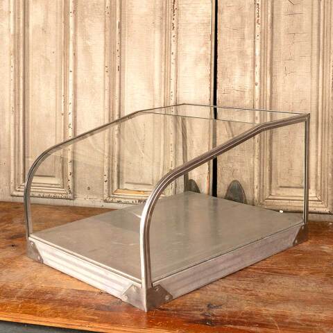 #41266 Vintage Curved Front Countertop Display Case image 3