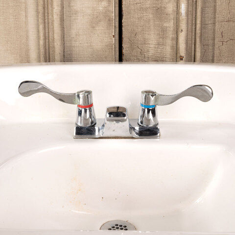 #41306 Salvaged Porcelain Wall Hung Bathroom Sink image 4