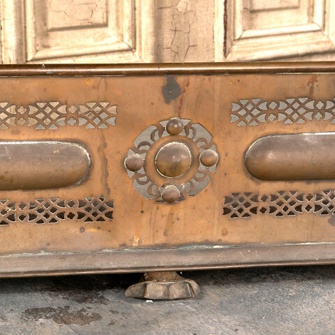 #41567 Antique Brass Filigree Fireplace Fender image 3