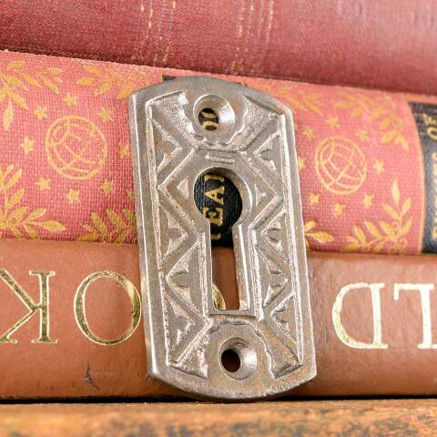#43126 Ornate Antique Cast Iron Keyhole Escutcheon image 3