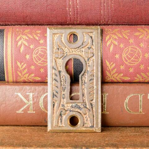 #43127 Ornate Antique Bronze Keyhole Escutcheon image 3