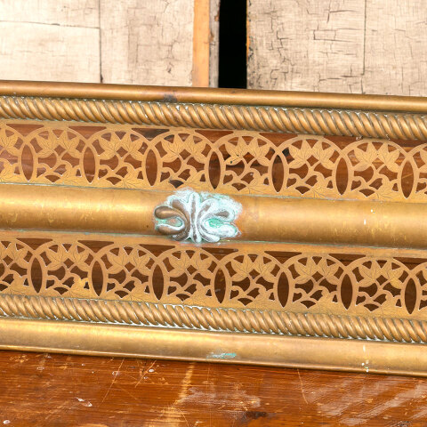 #43587 Antique Brass Fireplace Fender image 3