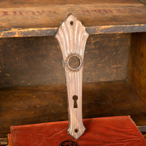 #43911 Salvaged Art Deco Doorknob Backplate image 2