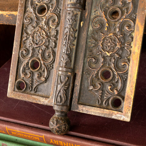 #43928 Antique Russell & Erwin 4" Door Hinge image 4