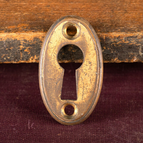 #44038 Antique Yale Door Keyhole Escutcheon image 2