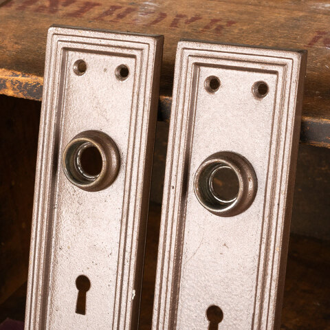 #44310 Antique Metal Doorknob Backplates Hardware image 2