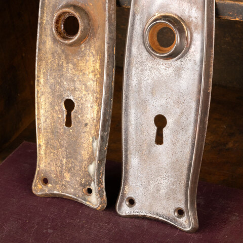 #44318 Antique Metal Doorknob Backplates Hardware image 3