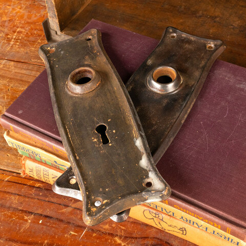 #44318 Antique Metal Doorknob Backplates Hardware image 5