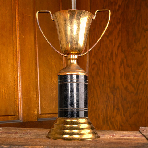 #44340 Antique Brass GIRLS SINGLES 1947 Trophy image 5