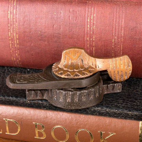 #44534 Antique Ornate Victorian Sash Window Lock image 4