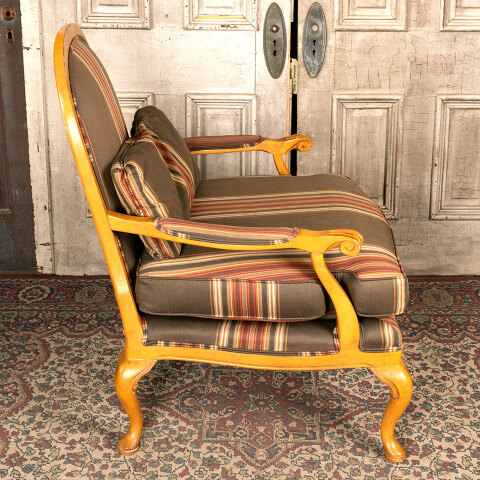 #44746 Lexington Furniture Industries Armchair image 3