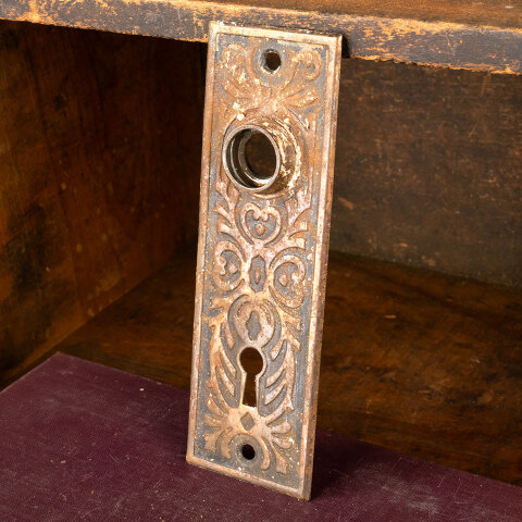 #44954 Antique Yale & Towne Doorknob Backplate image 4